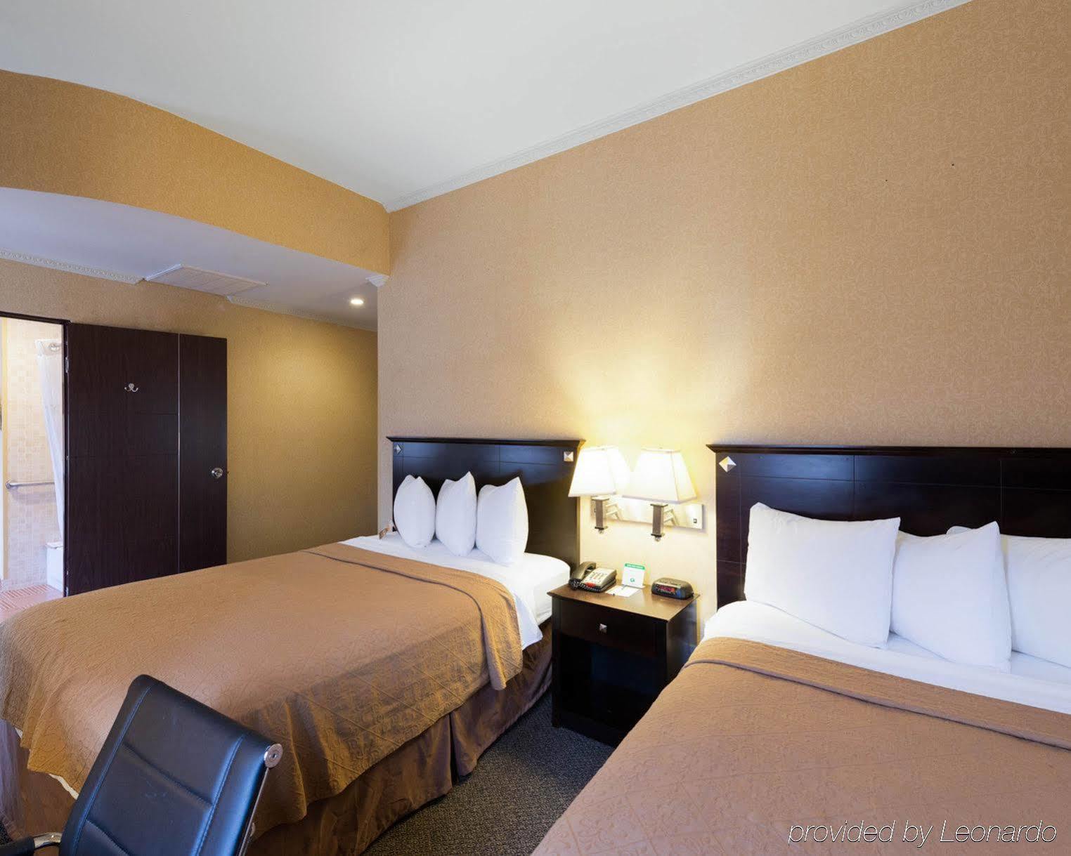 Baltimore Plaza Hotel Екстер'єр фото